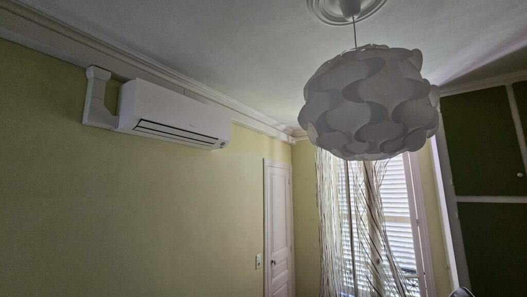 Installation d'une pompe à chaleur Daikin - Pose Climatisation à Andrezel