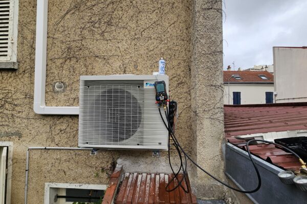 Installation d'une pompe à chaleur Daikin - Installation de VMC - Installation multisplit à Aubepierre-Ozouer-le-Repos - Entretien de climatisation à Lieusaint - Entretien de climatisation à Montenils